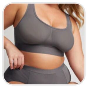 Sieve Bra Top in Graphite 4+ Brand New with Tags